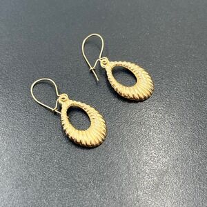 Eterna Gold EG 14K Yellow Gold Drop Designer Shrimp Corrugated Ribbed Earrings